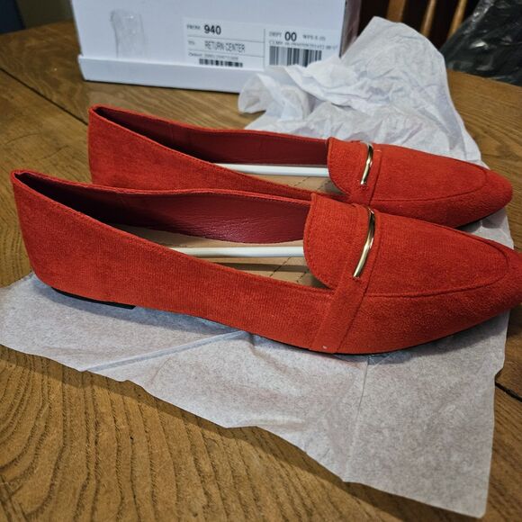 New Red Ballet Flat Pointy toe Loafers With Gold Detailing - Picture 5 of 5
